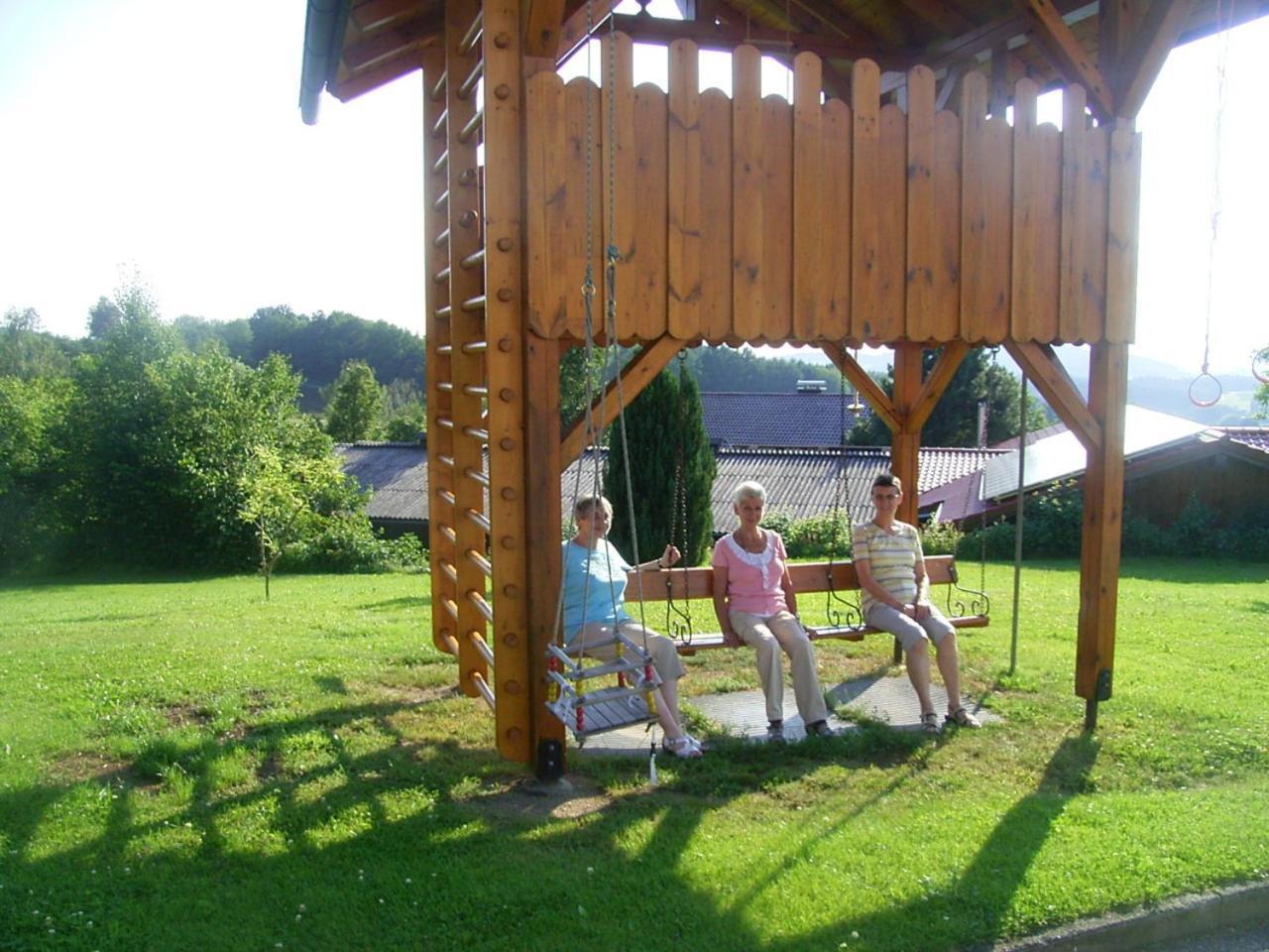 Landhotel Weingarten Haibach  Экстерьер фото