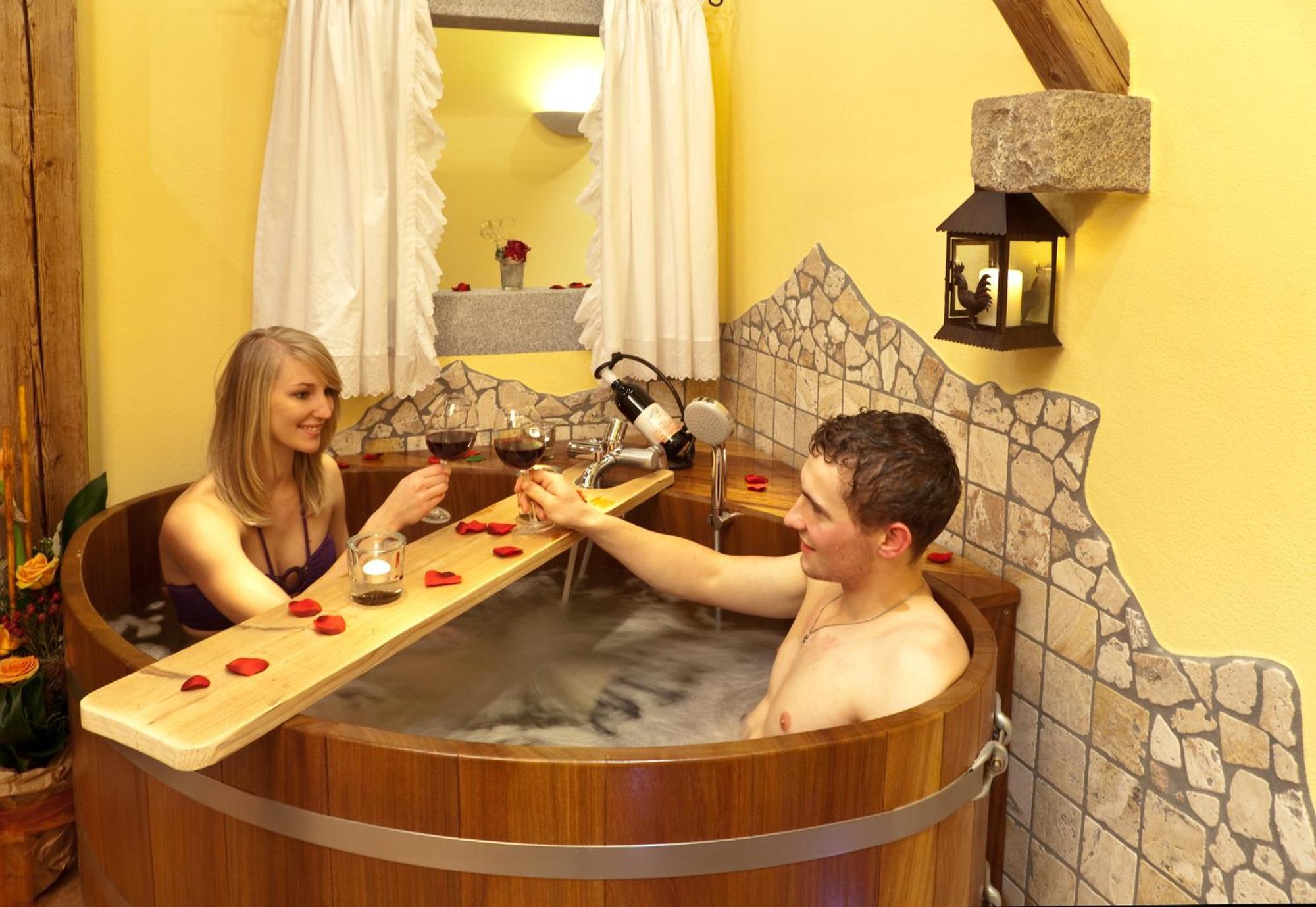 Landhotel Weingarten Haibach  Экстерьер фото